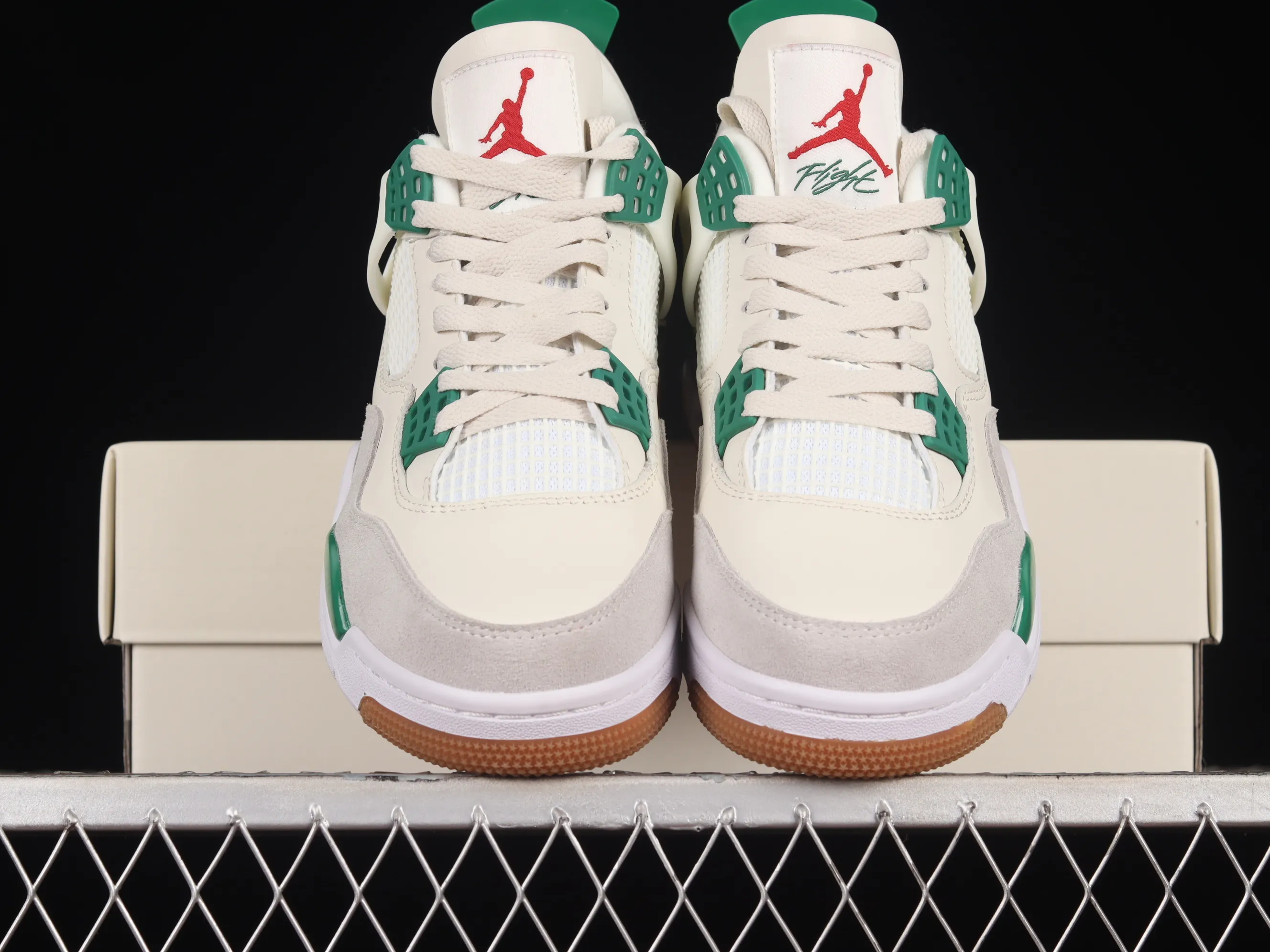 All categories Air Jordan Jordan series basketball shoes Air Jordan 4 Nk SB x Air Jordan 4 "Pine Green" AJ4 Joe 4 joint white green DR5415-103
